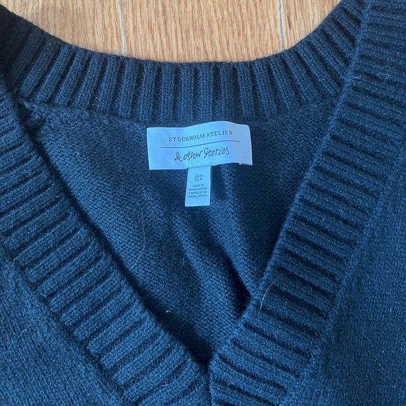 & Other Stories Sweater Vest size S - Picture 3 of 3